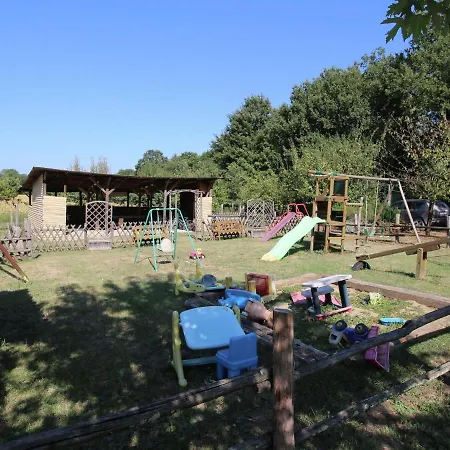 In With Pool And Sauna * Todi