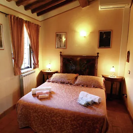 In With Pool And Sauna Todi