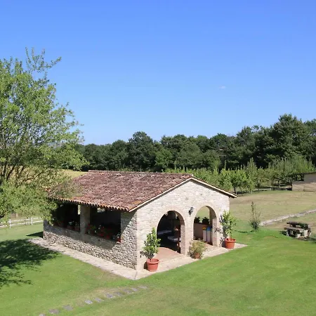 In With Pool And Sauna Сasa de vacaciones Todi