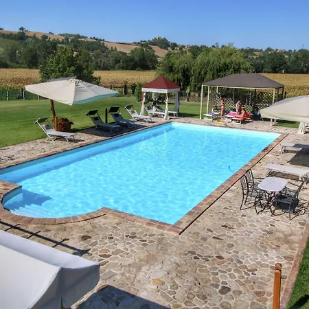 In With Pool And Sauna Hébergement de vacances Todi