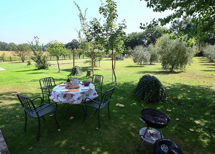 別荘 In With Pool And Sauna トーディ